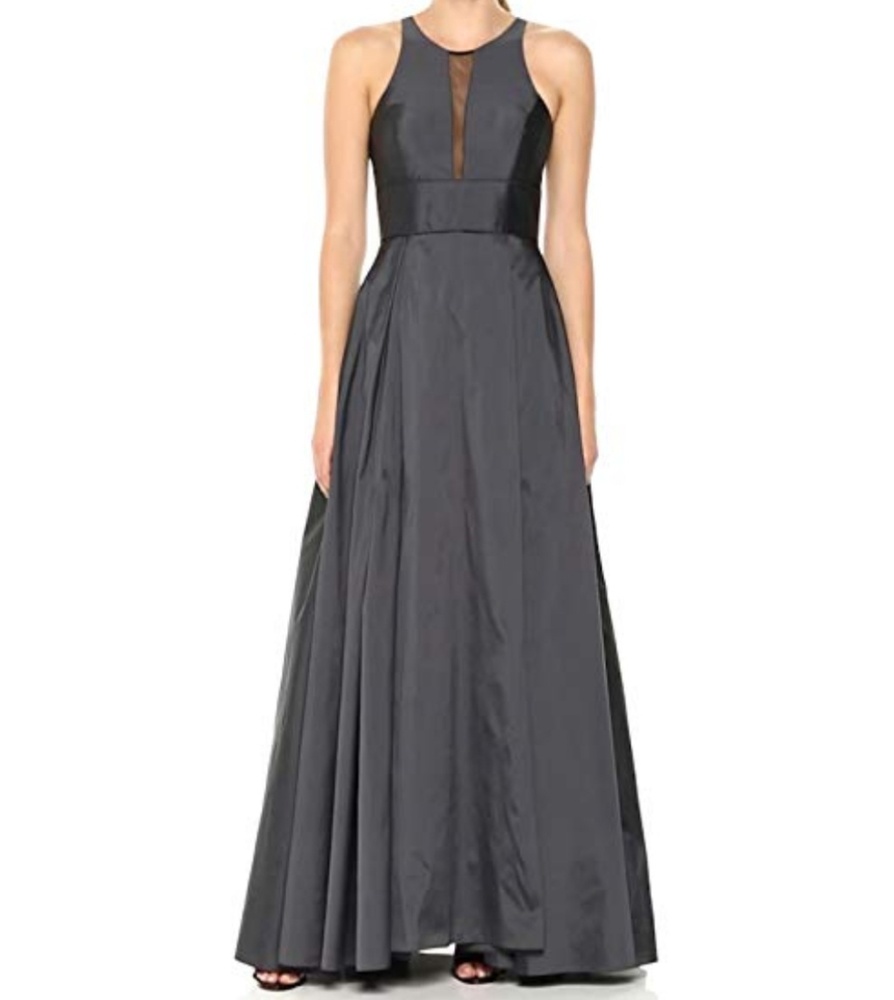 NWT Sleeveless Mesh Gown